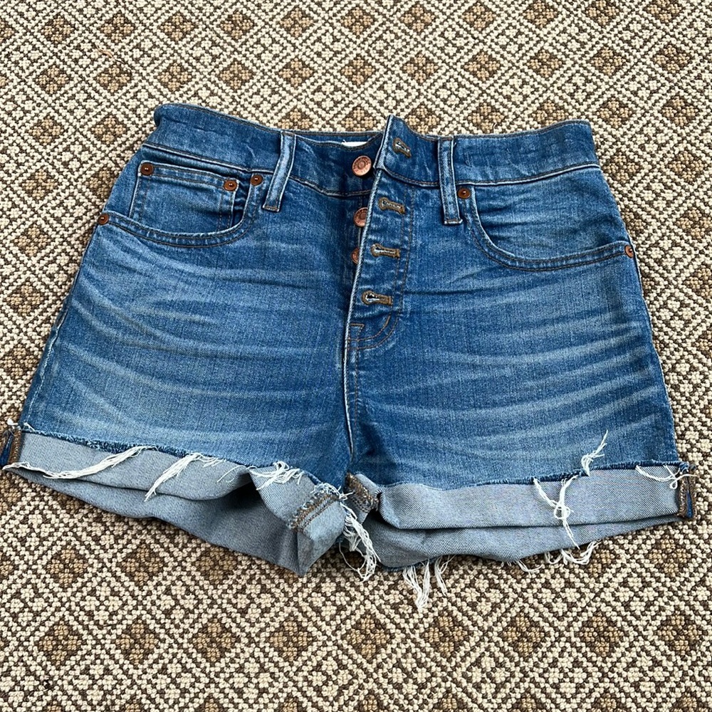 Madewell high waisted jean shorts 25
